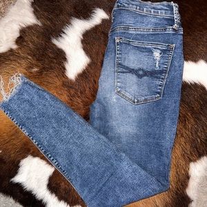 Mudd High Rise Ripped Skinny Jeans - Size 3